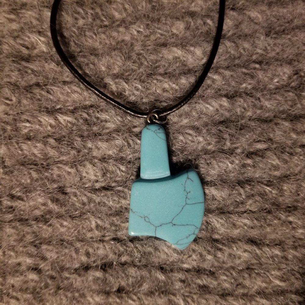 NWOT Turquoisite gemstone axe/battle axe pendant necklace, black cord, unisex